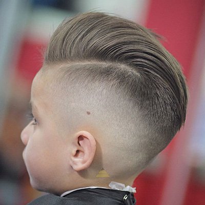 Vue arrière de cheveux Courts pour les Hommes | Haircuts for men, Mens  hairstyles short, Mens haircut back