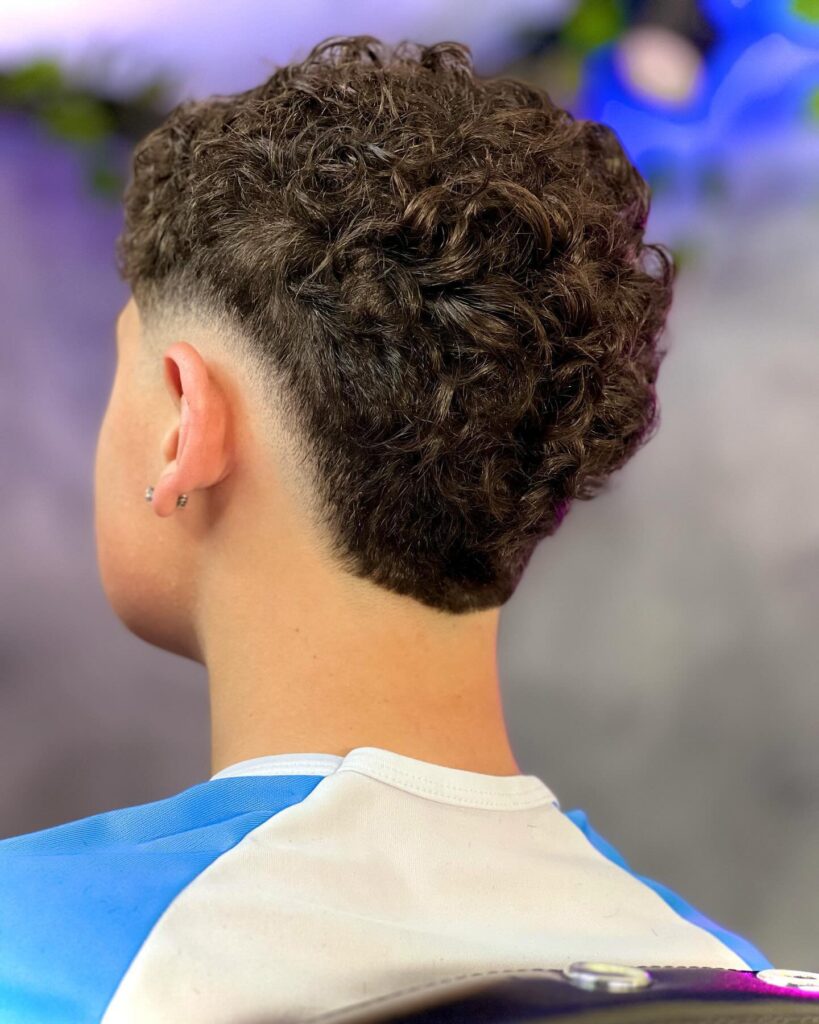 The Curly Contour Burst Fade Haircut for Natural Texture
